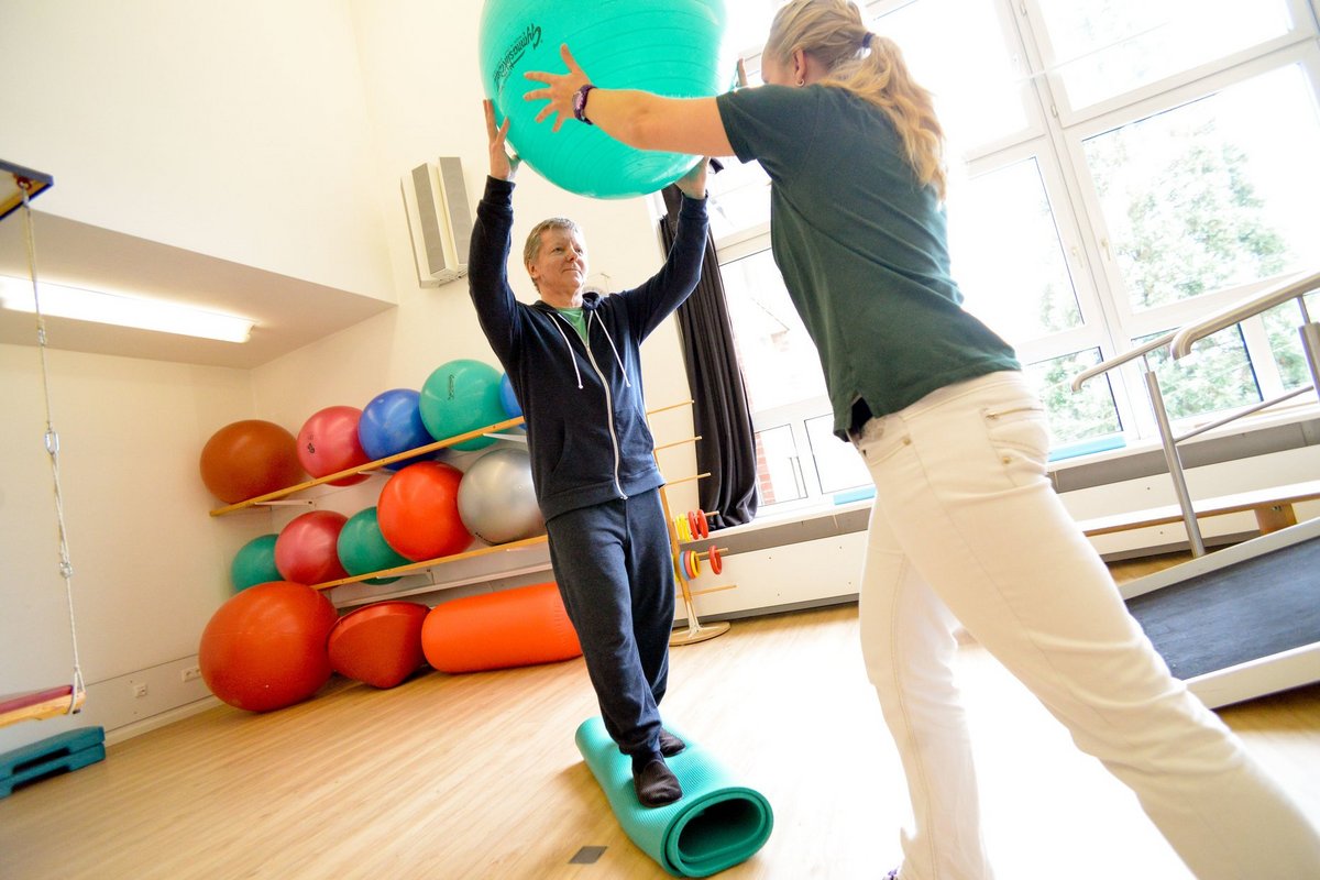 Ergotherapie mit Gymnastikball